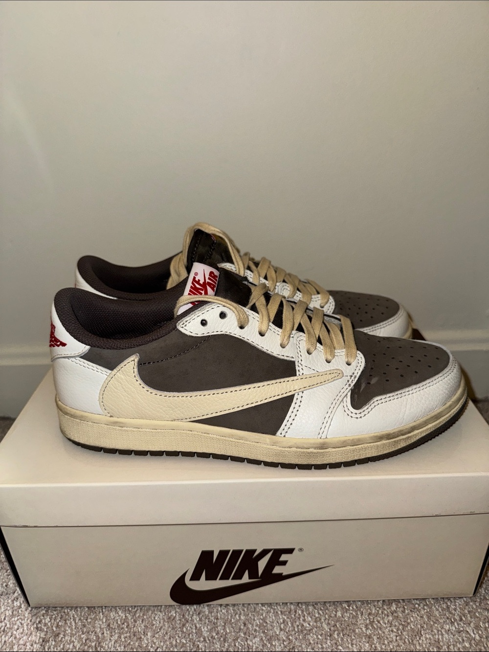 Travis Scott Reverse Mochas - Picture 4 of 11